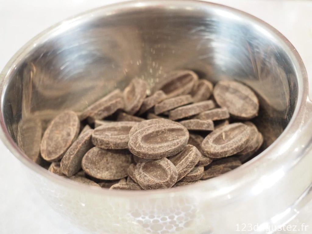 oeuf en chocolat surprise