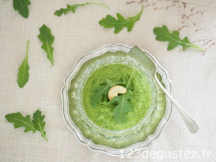 pesto de roquette végan