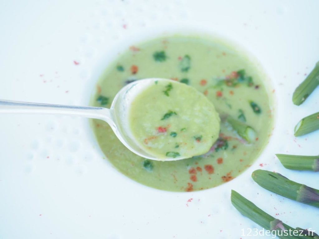 velouté d'asperges facile