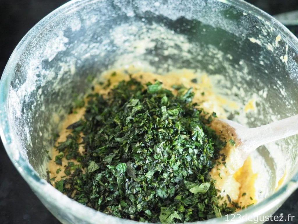 cake aux courgettes à la menthe