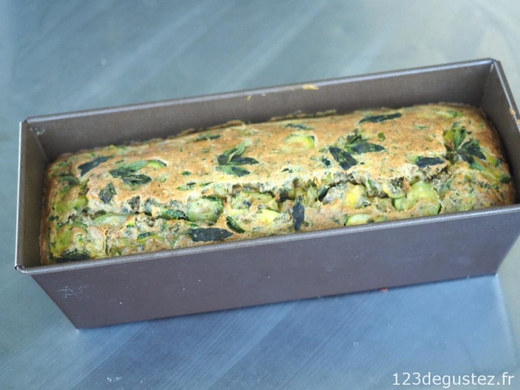cake aux courgettes à la menthe