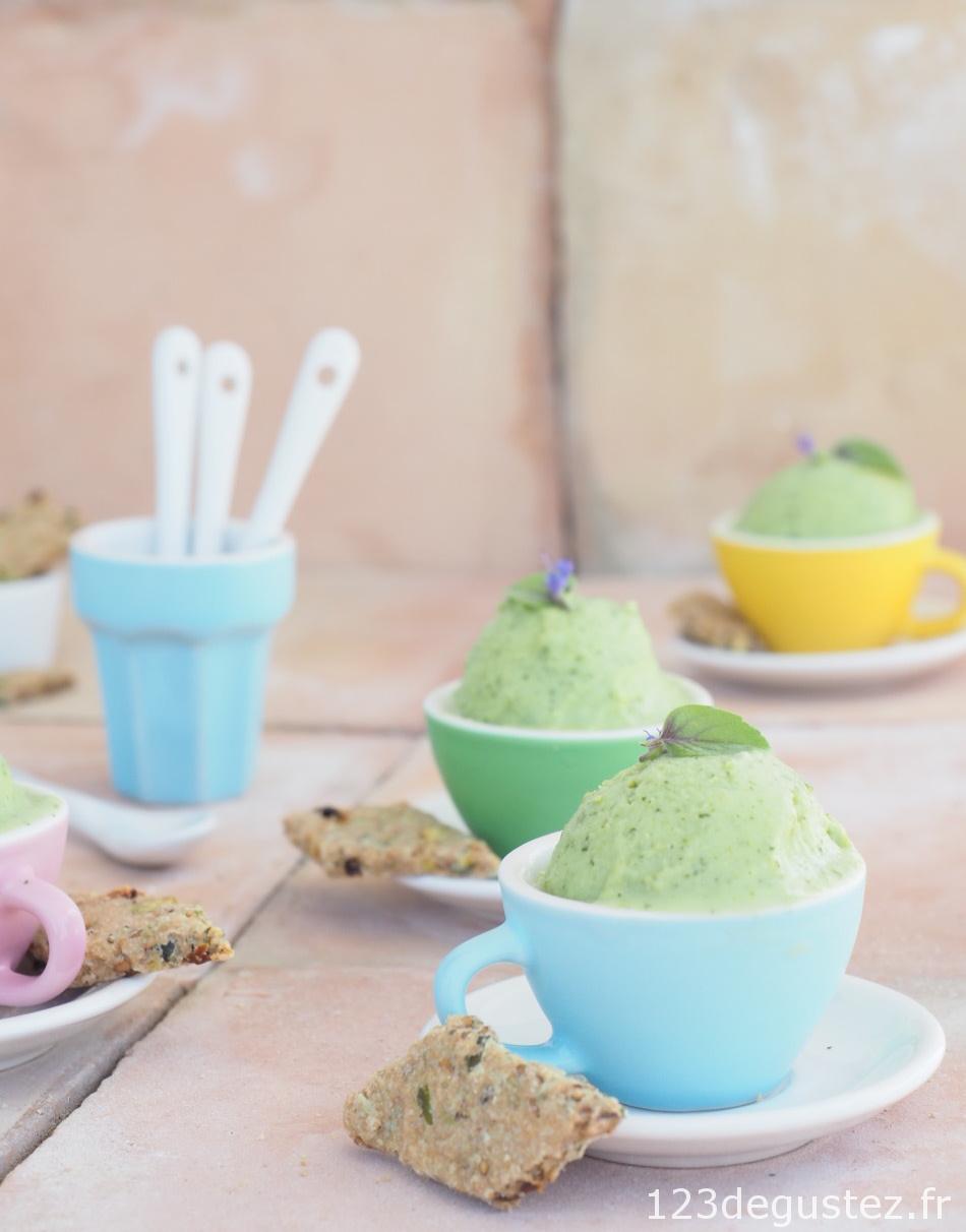 Glace salée basilic courgette