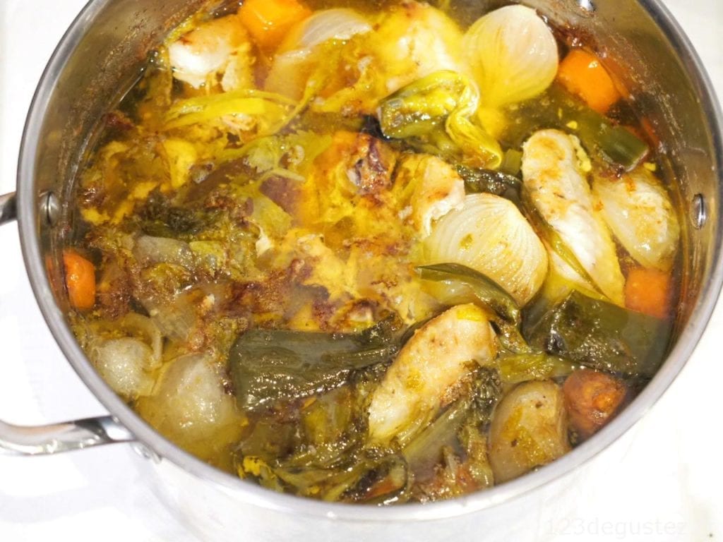 bouillon de poulet maison
