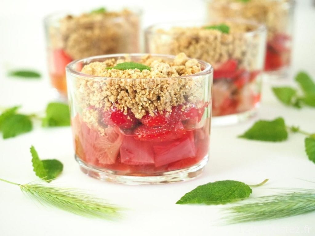 crumble de rhubarbe