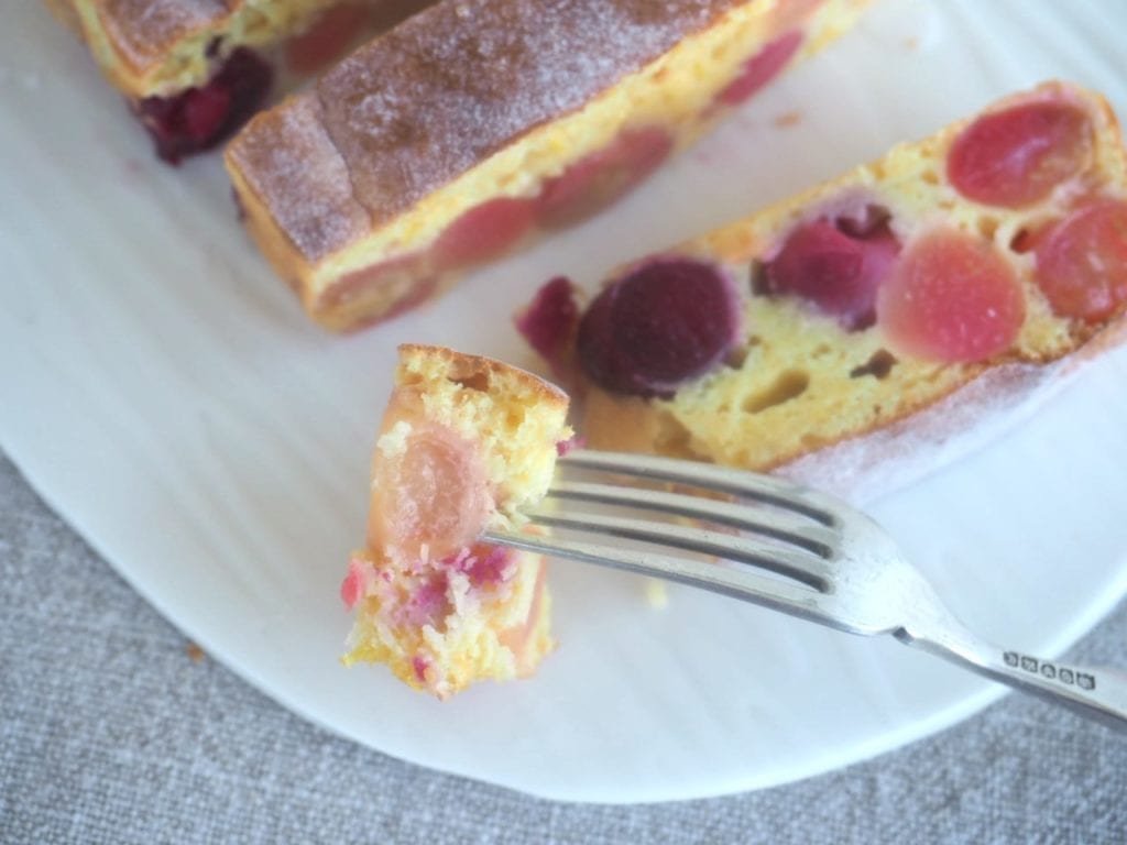 Gateau aux cerises léger