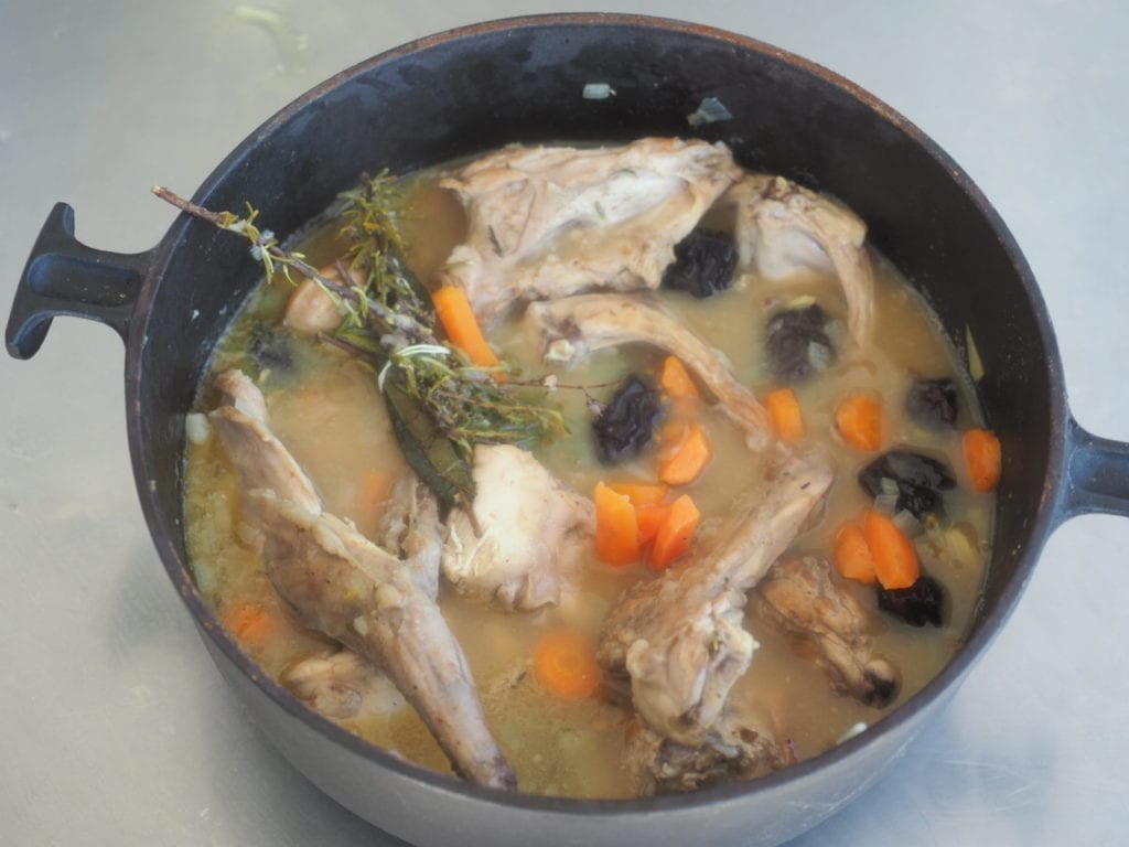 lapin aux pruneaux et gingembre