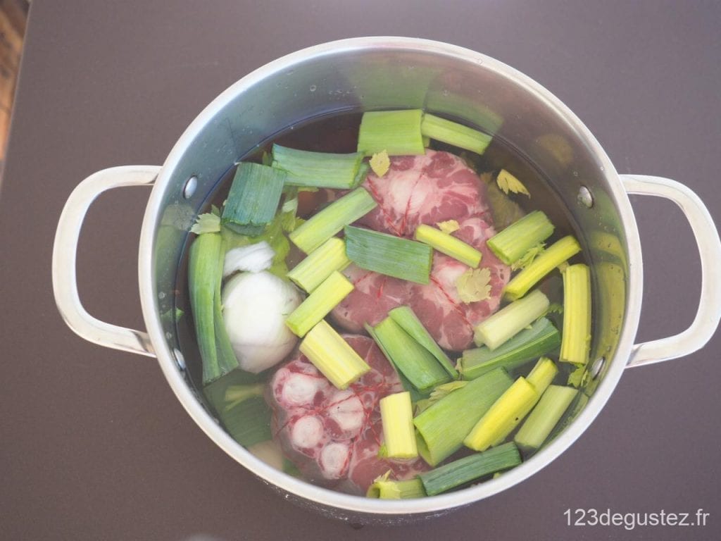 queue de boeuf en pot au feu