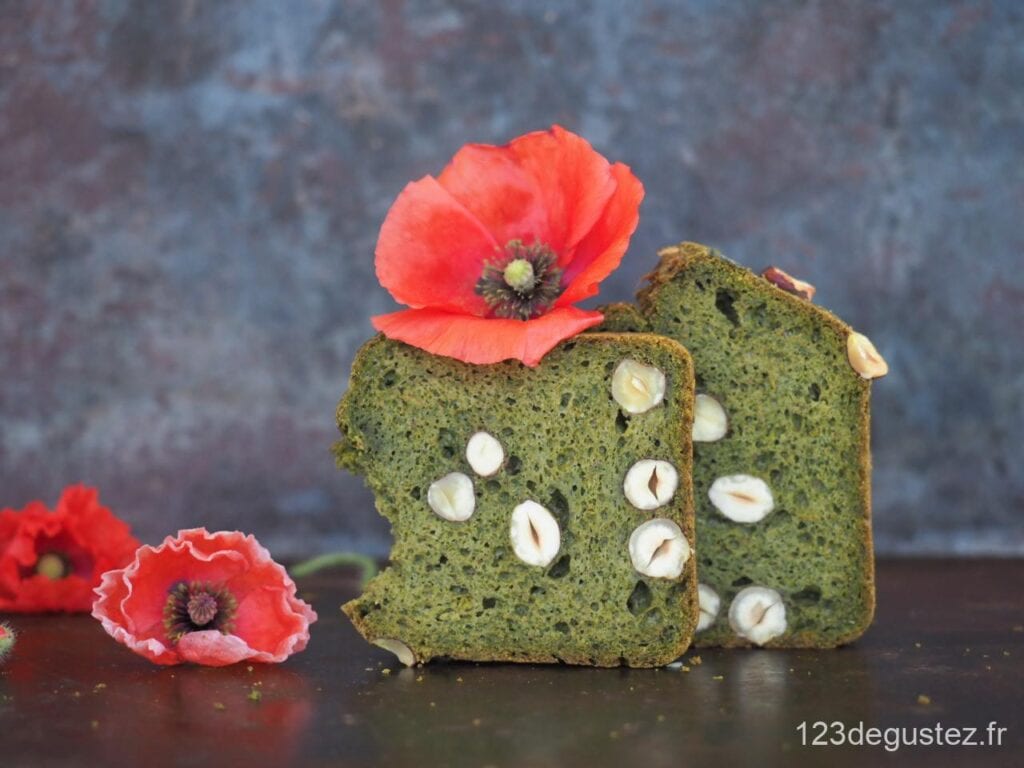 pain d'ortie aux noisettes