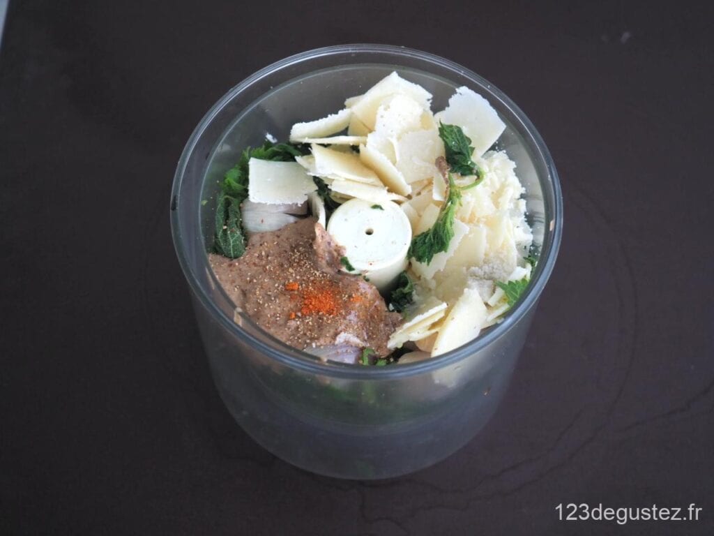 pain d'ortie aux noisettes