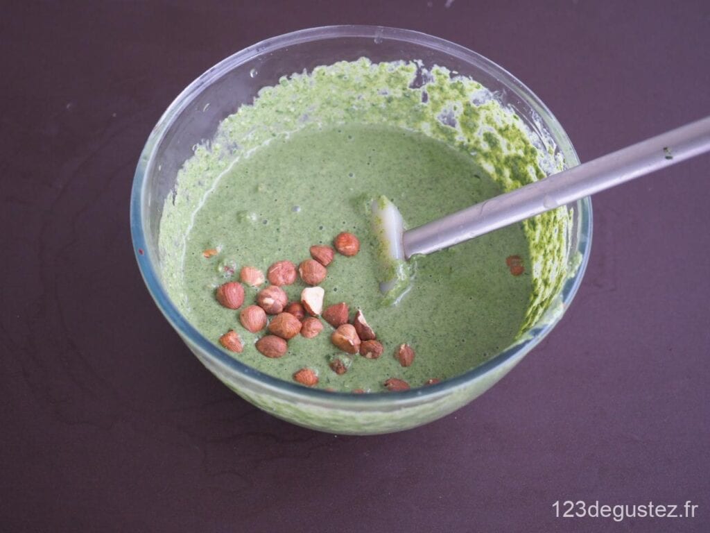 pain d'ortie aux noisettes