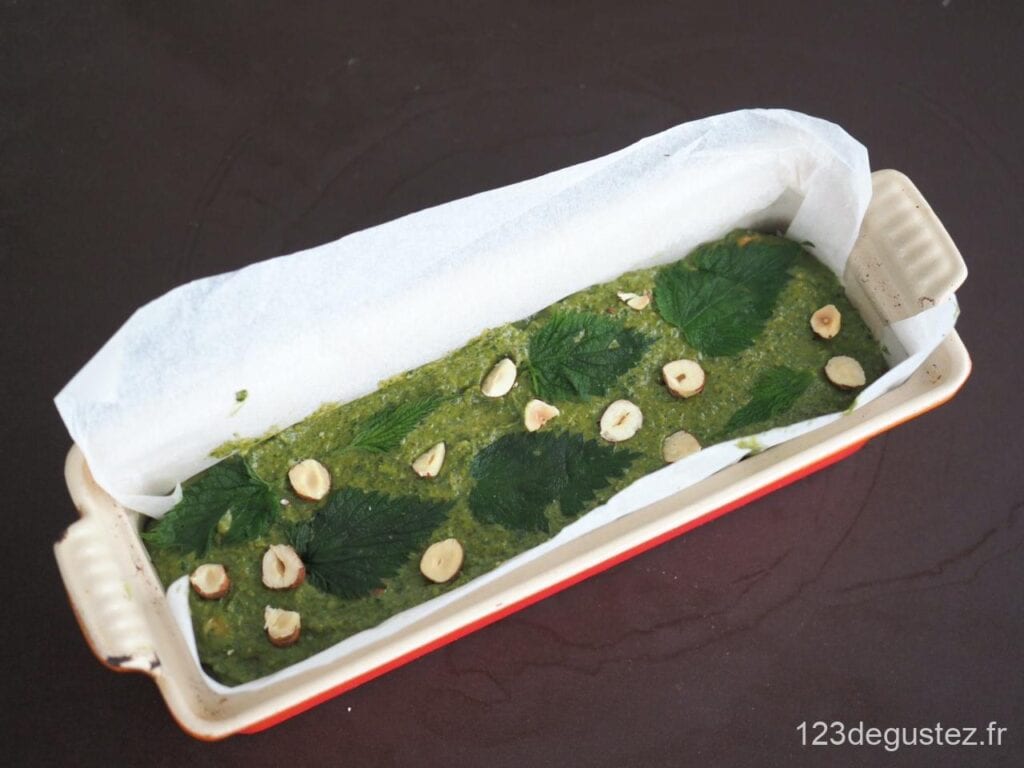 pain d'ortie aux noisettes