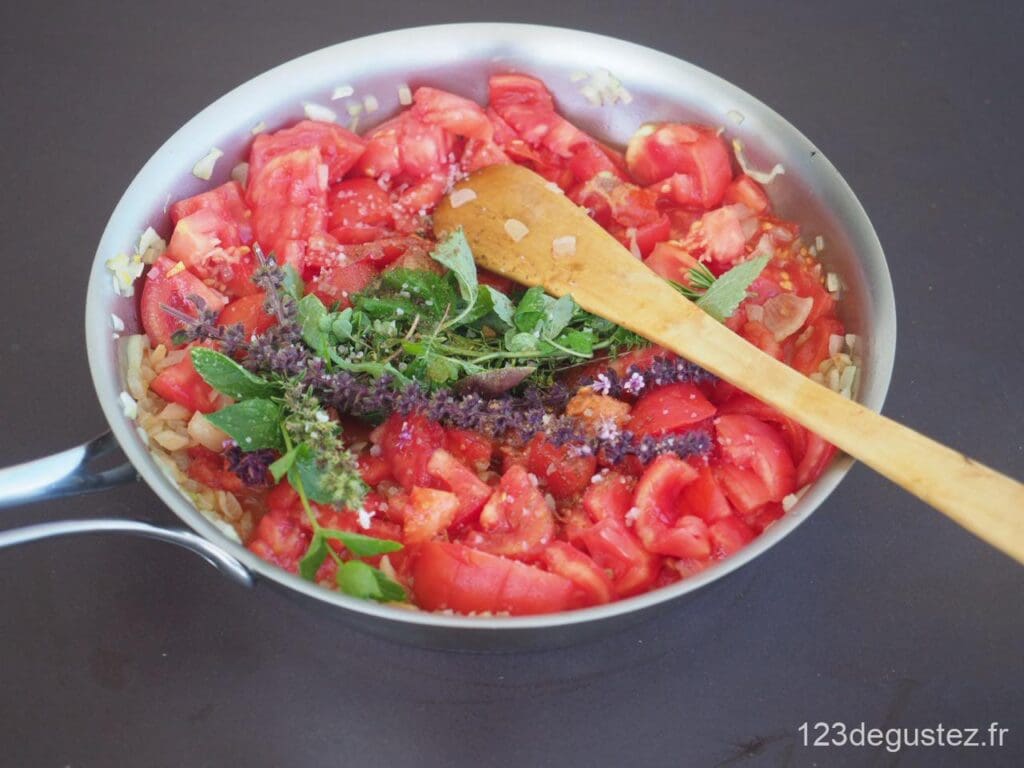 sauce tomate à l'ouzo