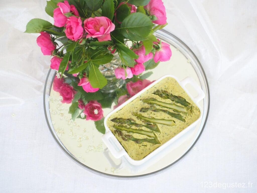 Flan d'asperges et roquette